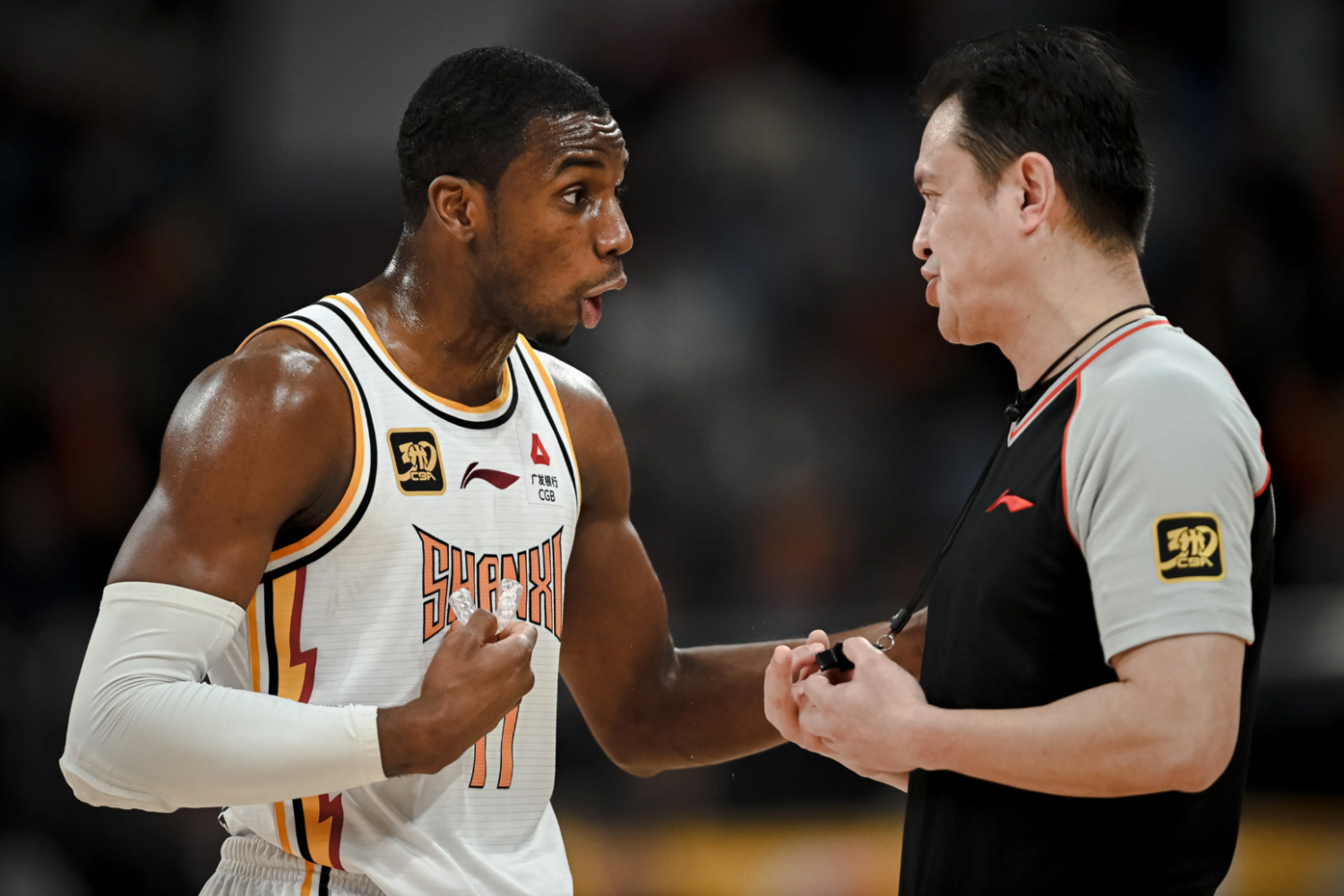 开云体育app下载-惊天逆转！球队在关键时刻力挽狂澜