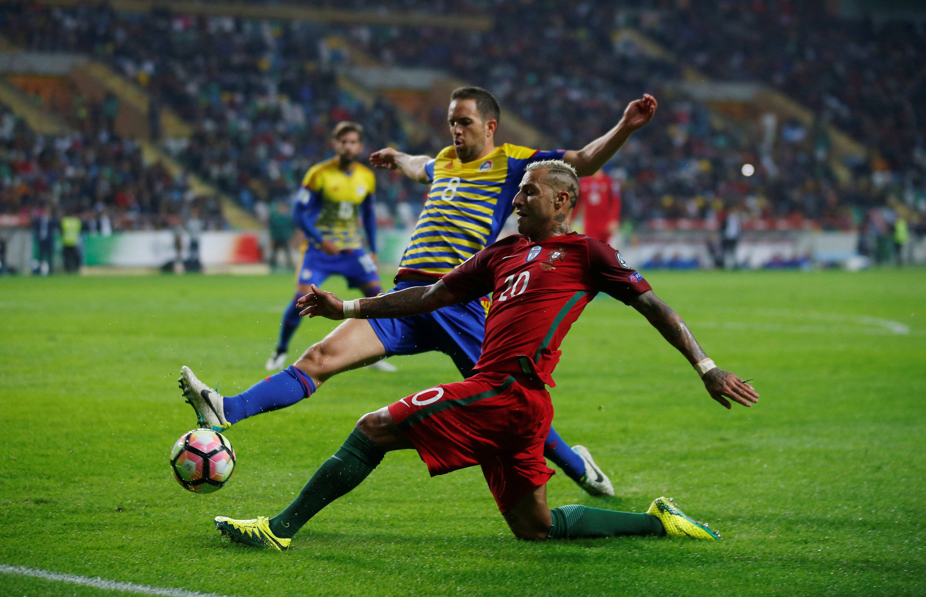 欧洲国家对决热斗，胜负难分的简单介绍