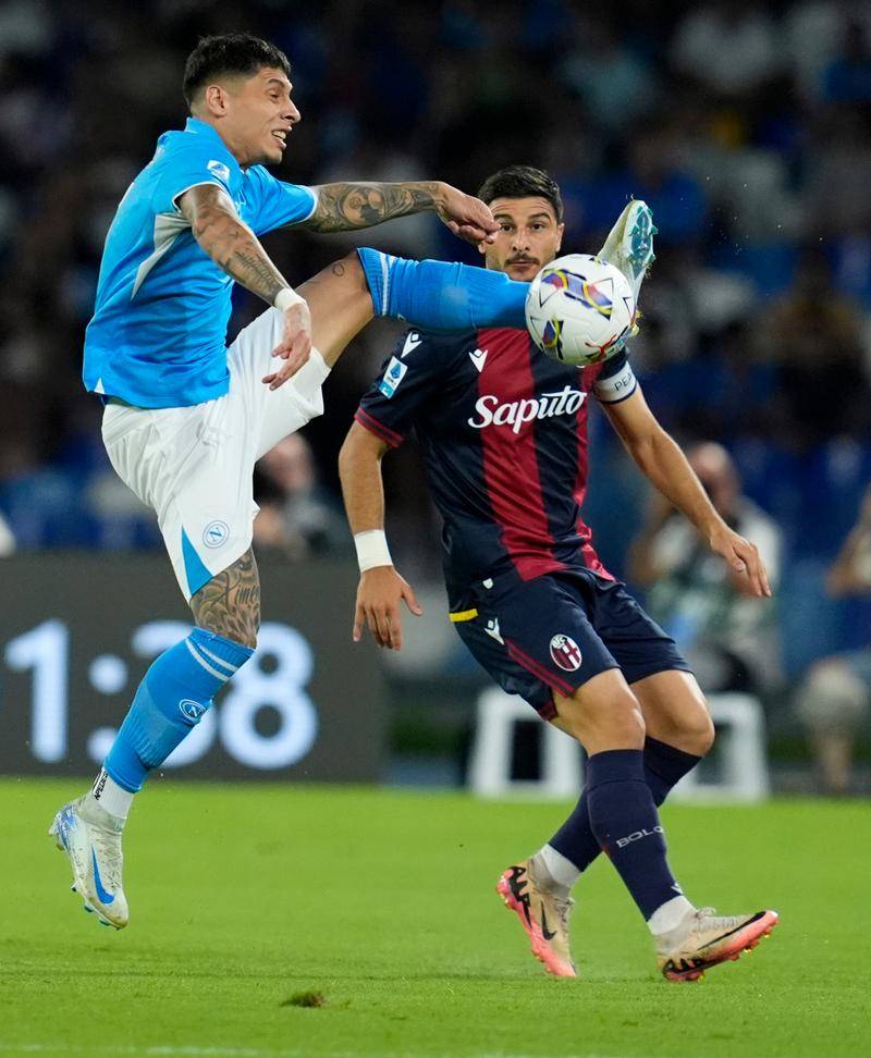 开云体育官方入口-意甲联赛一触即发，球员拼尽全力