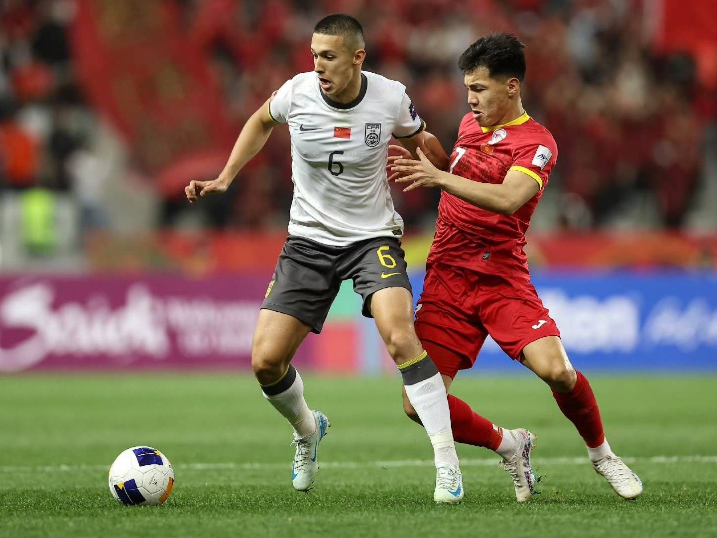 开云体育亚洲官网-包含马略演队中场小将逐渐崭露头角，成为球队秘密武器的词条