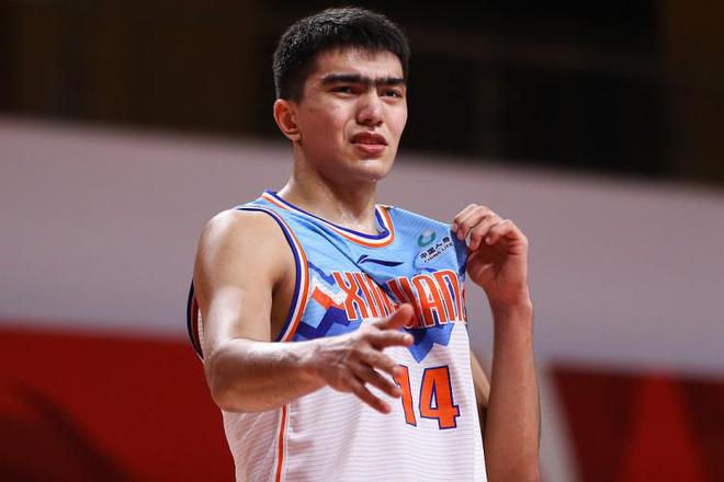 包含马略演队中场小将逐渐崭露头角,成为球队秘密武器的词条 包含马略演队中场小将逐渐崭露头角,成为球队秘密武器的词条