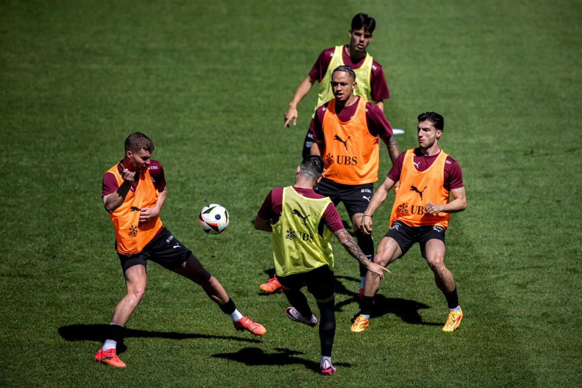 斯洛伐克主场战胜瑞士,锁定欧锦赛四强席位 斯洛伐克主场战胜瑞士,锁定欧锦赛四强席位