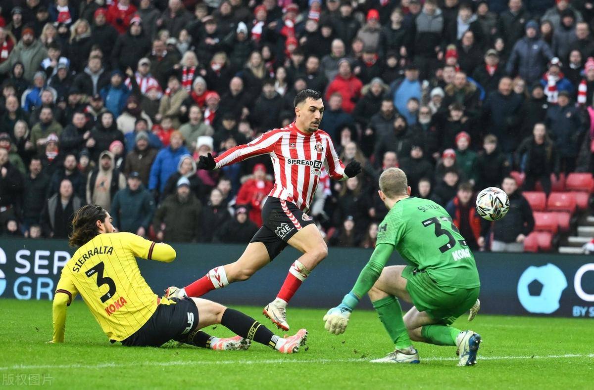 开云体育网页版-利兹联球员备战欧洲联赛，实力强劲