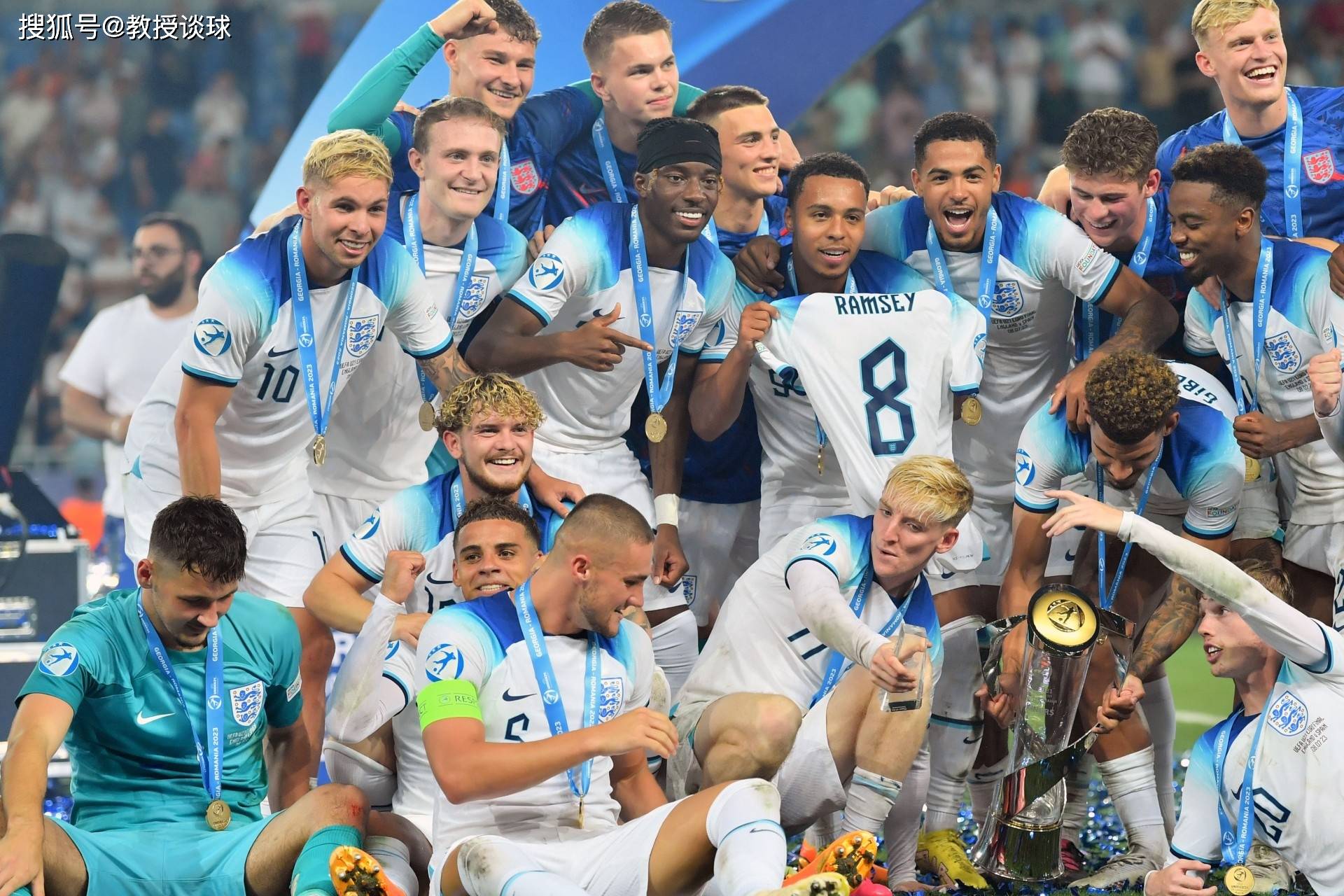 开云体育网页版-捷克队夺冠创辉煌，世界杯再添新进展的简单介绍