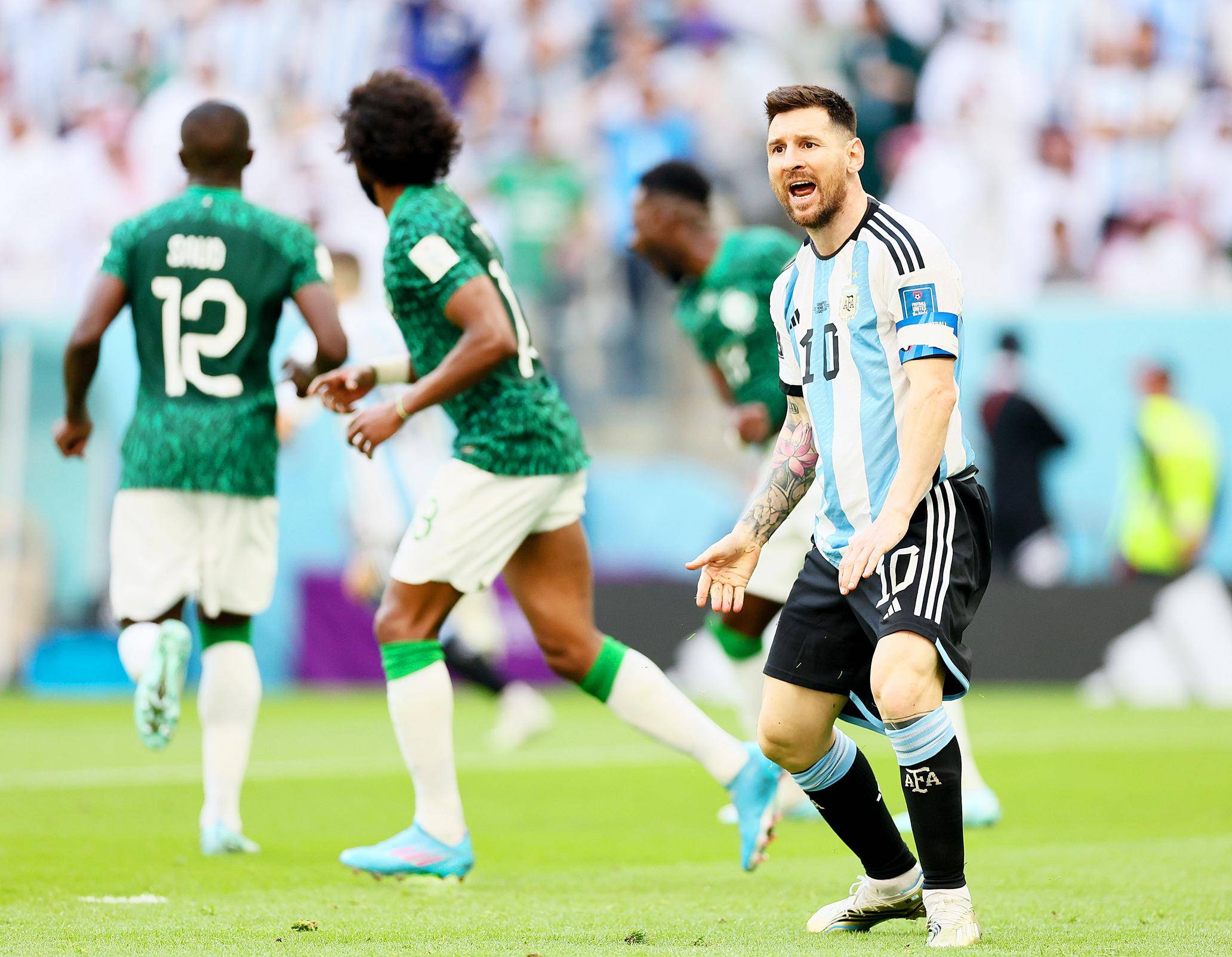 开云体育网页版登录入口-东亚洲际足球联赛场上明星闪耀，战力擂台