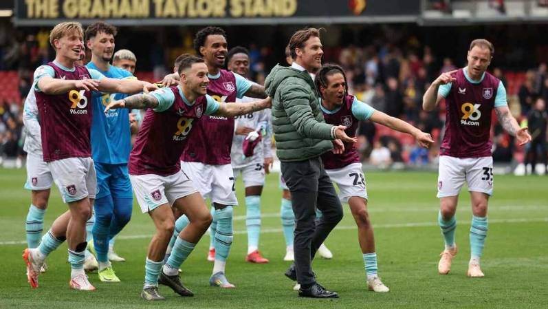 开云体育-关于利兹联主教练亲自指导，英超冠军梦想渐行渐近的信息