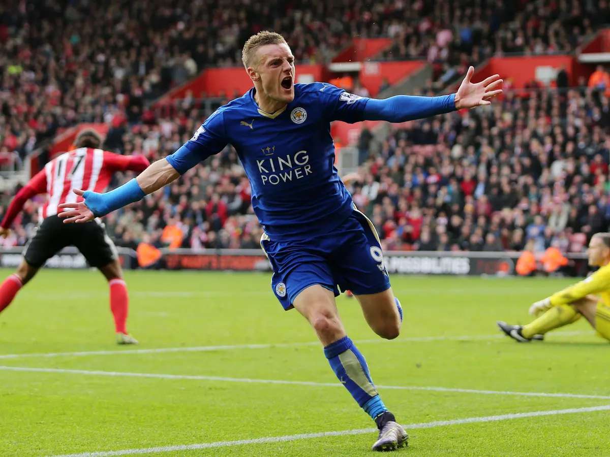 开云体育在线-莱斯特城逆转胜利，瓦尔迪连续入球