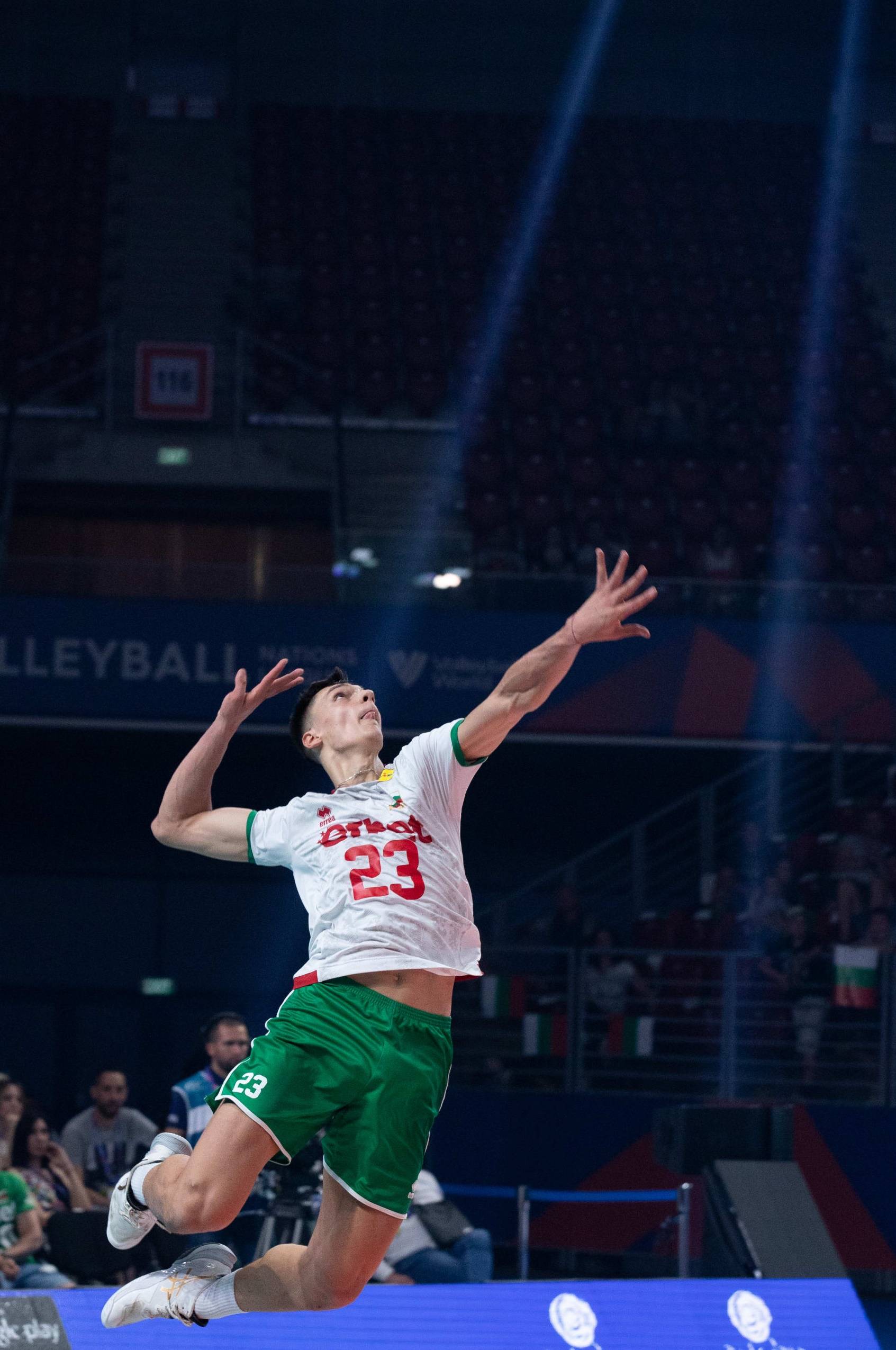 关于保加利亚队实力雄厚，向胜利进发的信息