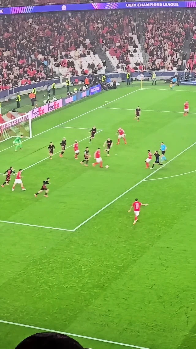 开云体育网页版-热那亚击败拉科鲁尼亚，巴萨领跑