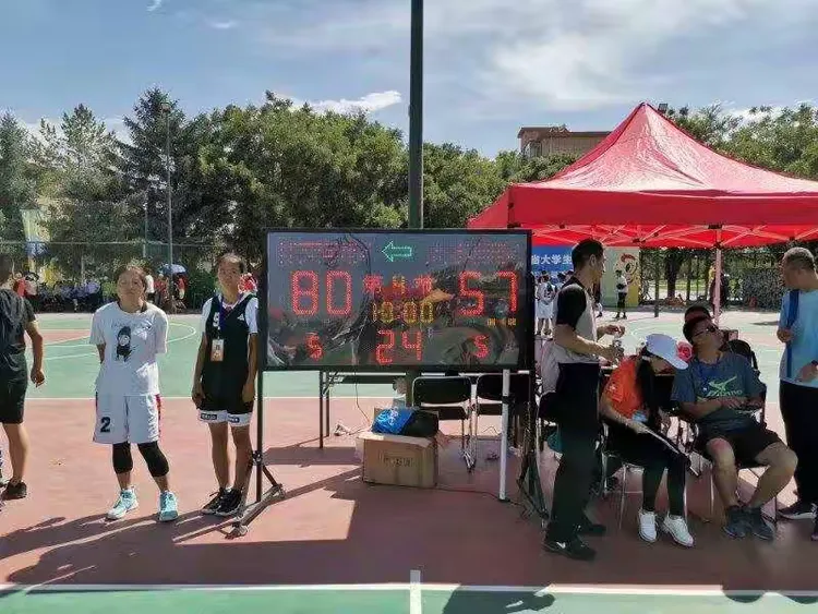 兰州男篮苦练备战，志在夺冠