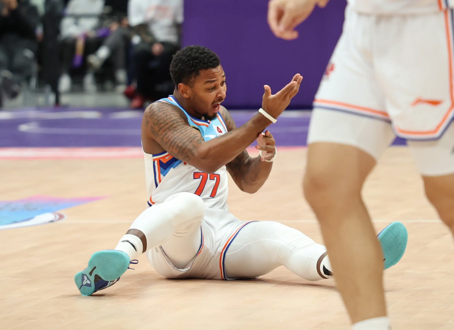 新疆男篮双外援发威,连续击败对手保持不败的简单介绍 新疆男篮双外援发威,连续击败对手保持不败的简单介绍